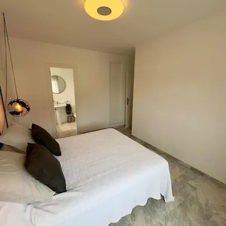 Familiar En Apartment